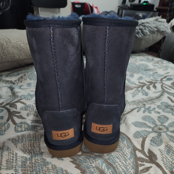 UGG Navy Suede Boots with Tan Sole - Picture 3 of 7